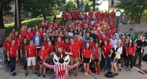 Incoming Class pose with Bucky