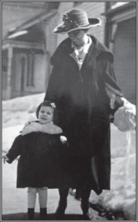 Cody Splitt and her mother, Anne Monahan Wendt.