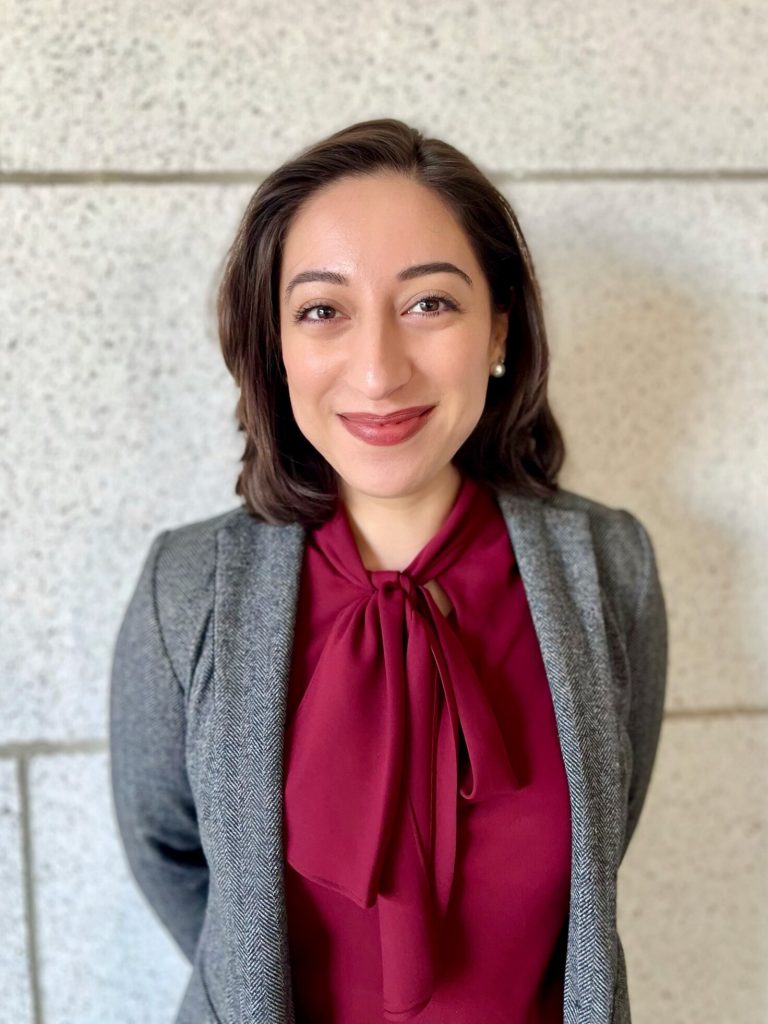 Headshot photo of Valeria Martinez.