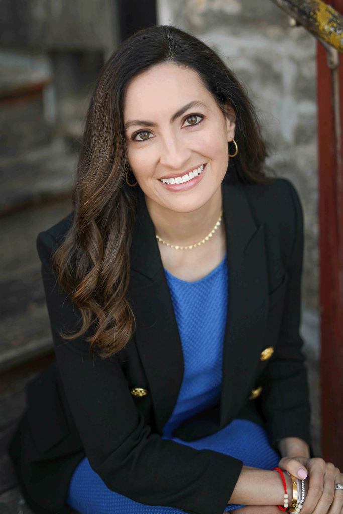 Headshot photo of Rebecca Scheller.